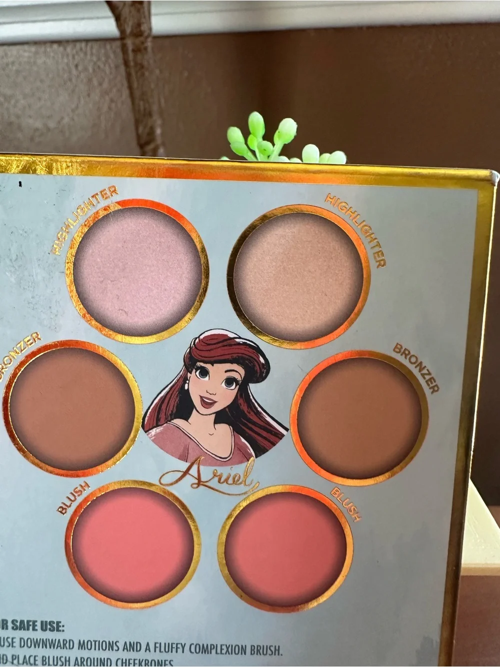 Disney Princess ARIEL Complexion Palette - Bronzer/Highlighter/Blush - 6 Shades
